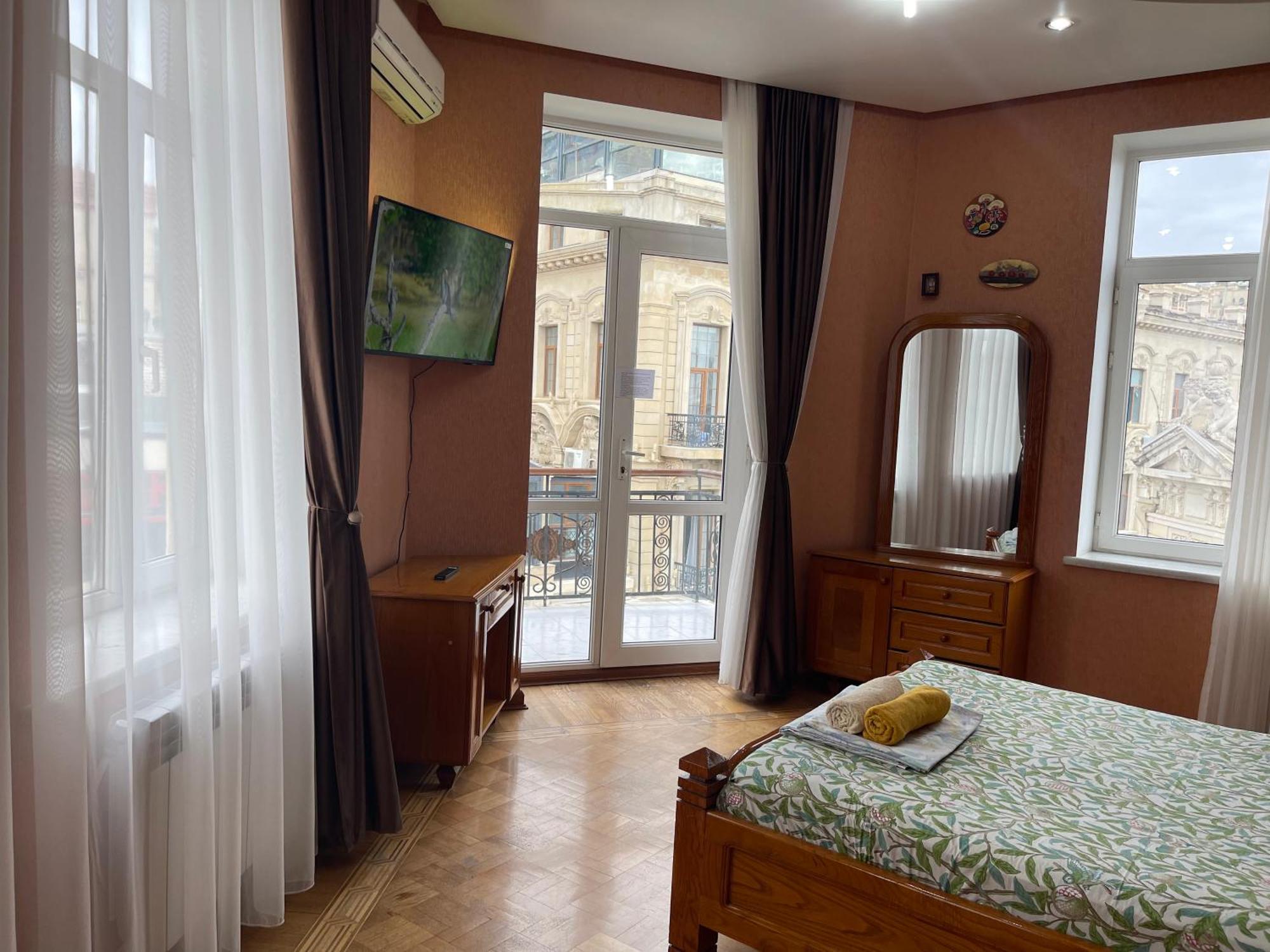 Fountain Square-Balconies In Old Town Apartment Baku Exterior photo
